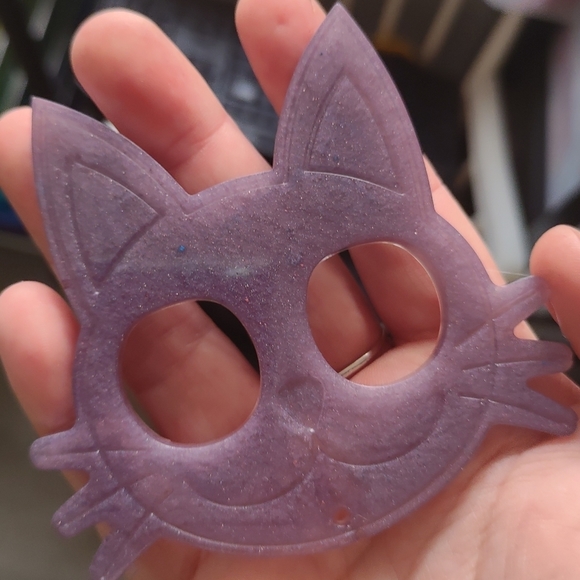 Purple cat self defense tool - Picture 1 of 3